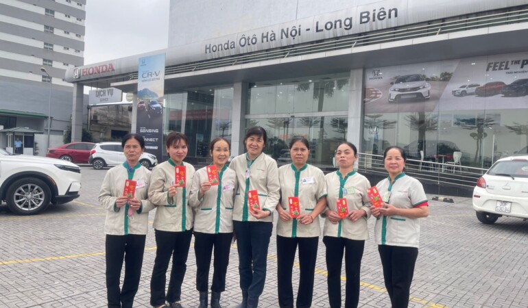 Không khí lạnh bao phủ, miền Bắc có nơi rét dưới 16 độ, miền Trung mưa rất to